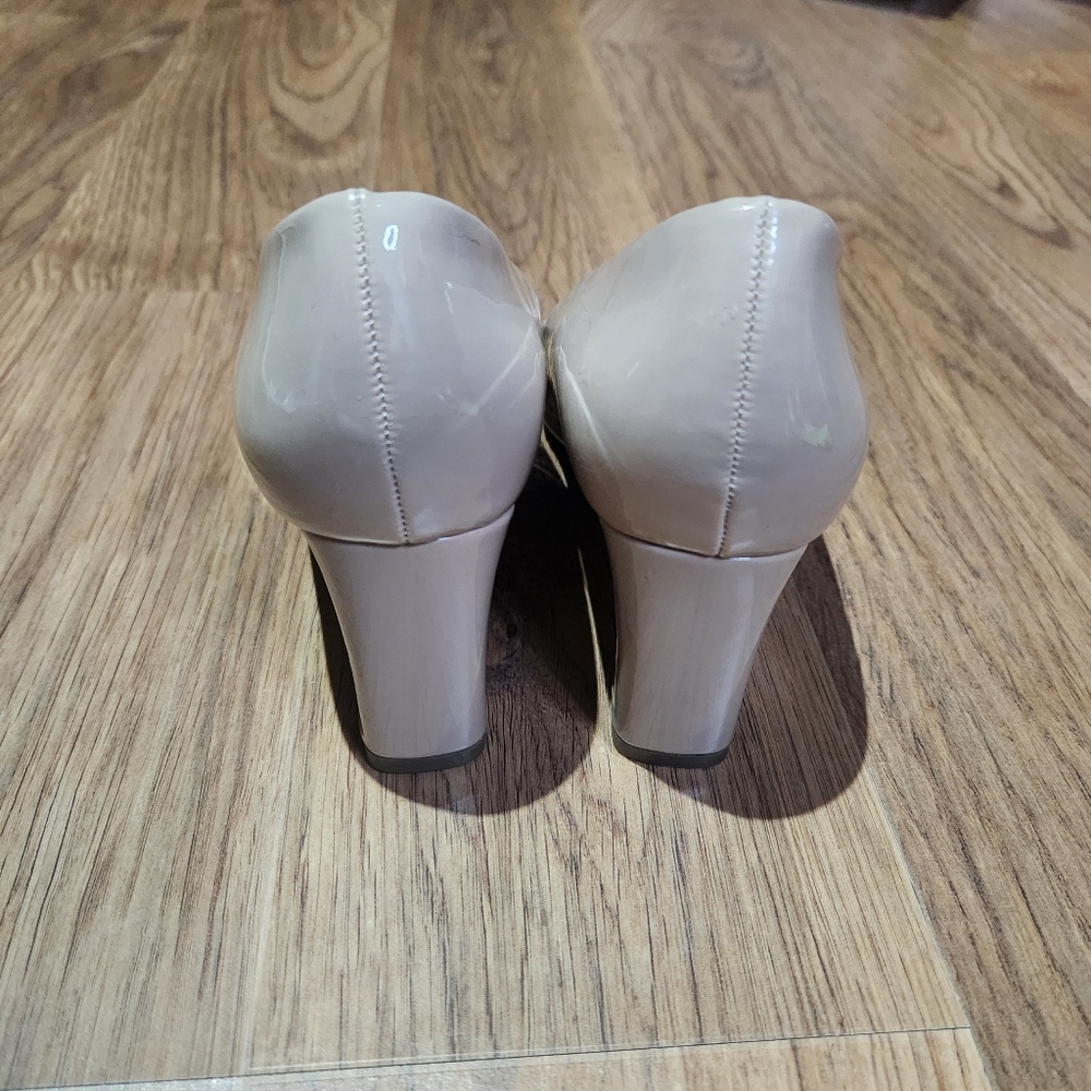 Abound Women's Cream Pumps, Size 5.5M - Picture 5 of 10